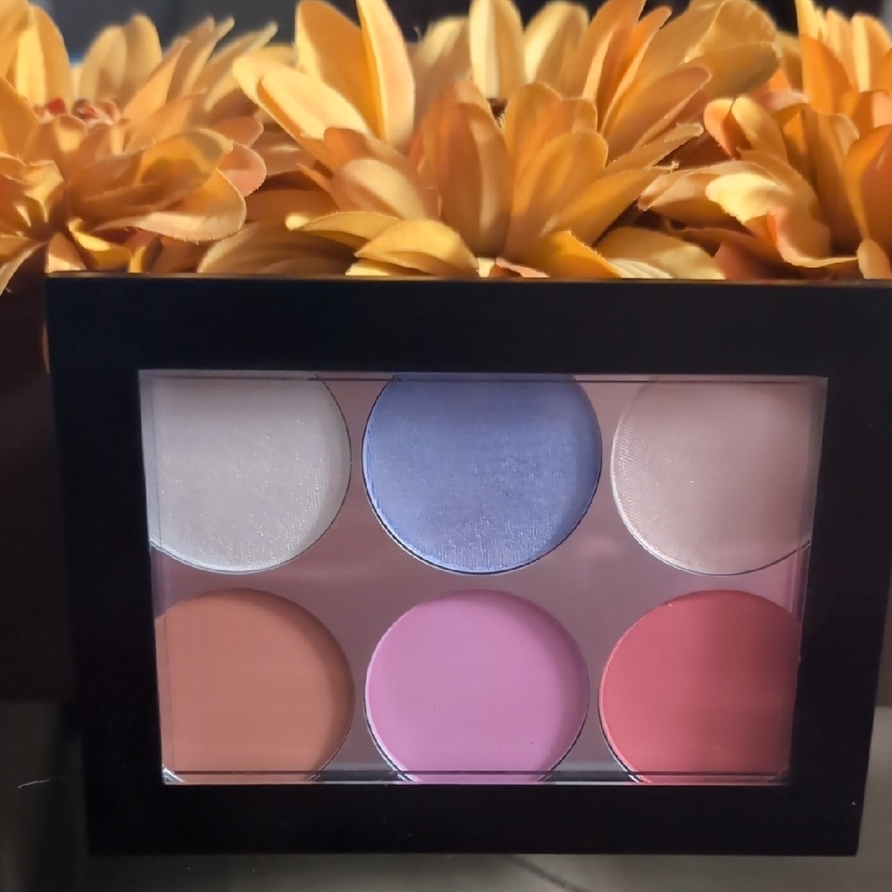 Sephora Radiant Eyeshadow Palette - White, Blue, Pink, Orange